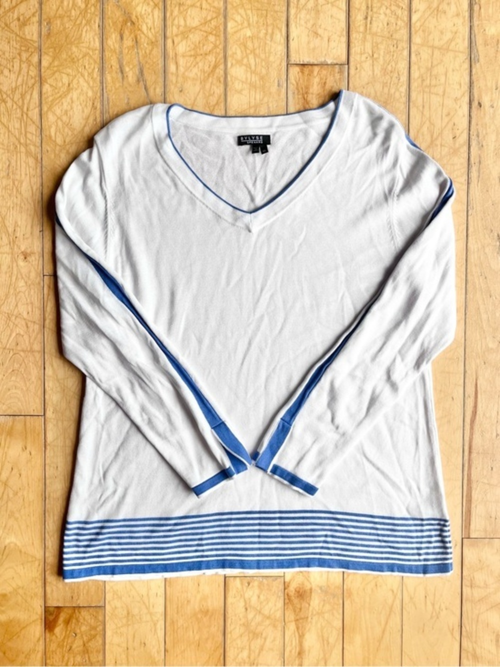 Bylyse Spenard Coastal Stripe Trim V-Neck Lightweight Knit Sweater Size Large